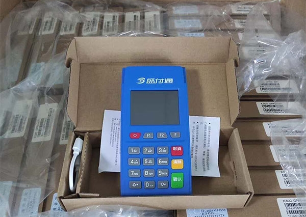 盛付通pos机开机无显示怎么办？