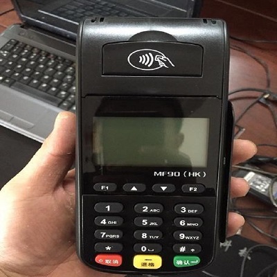 益刷pos机人工服务热线是什么？