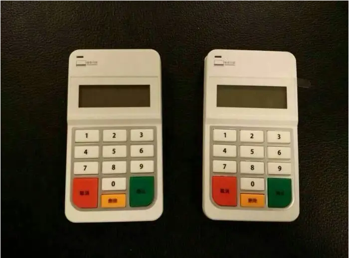 聚乐通pos机24小时客服电话是多少？